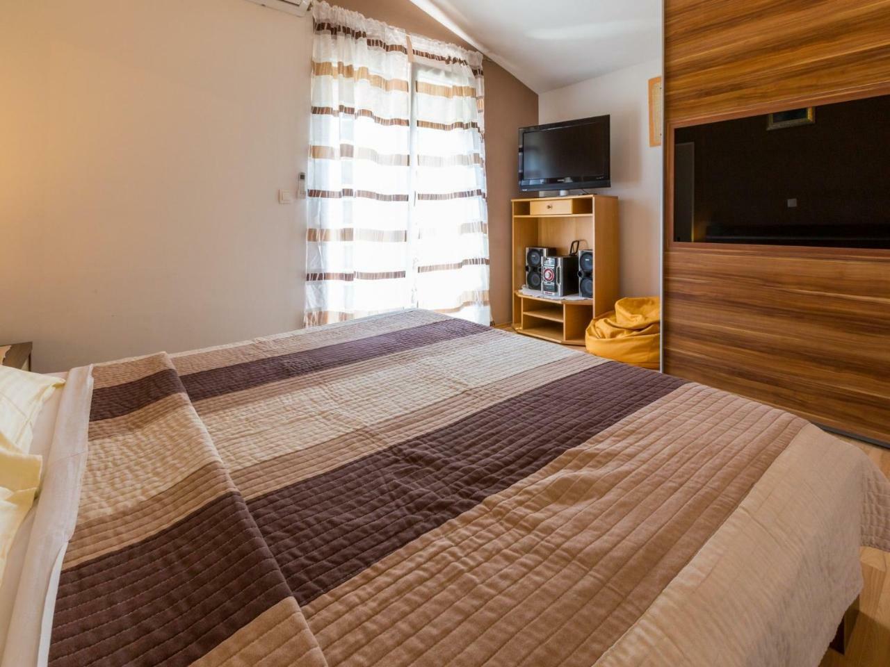 Apartments Adrasteja Dramalj Extérieur photo