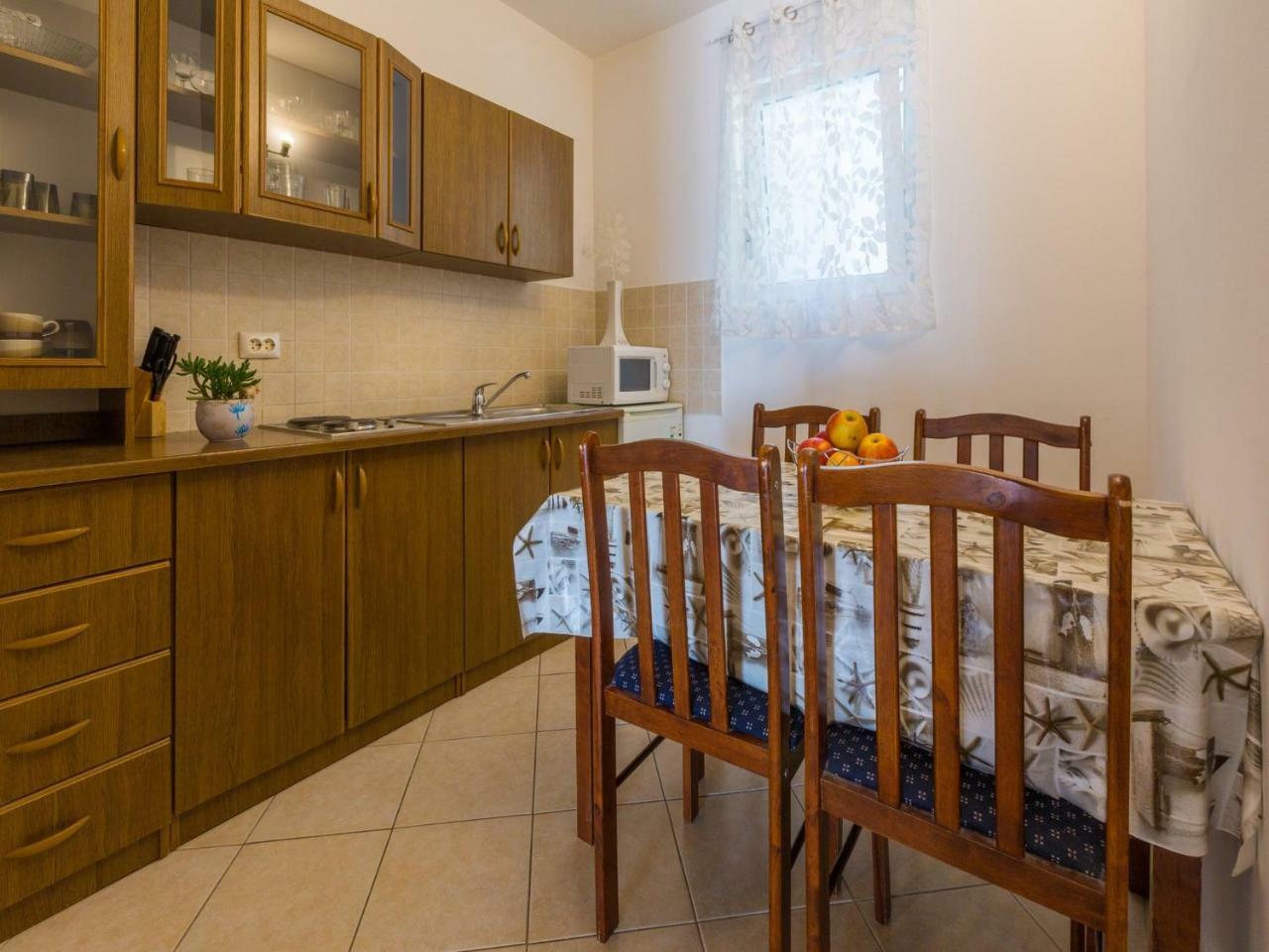 Apartments Adrasteja Dramalj Extérieur photo