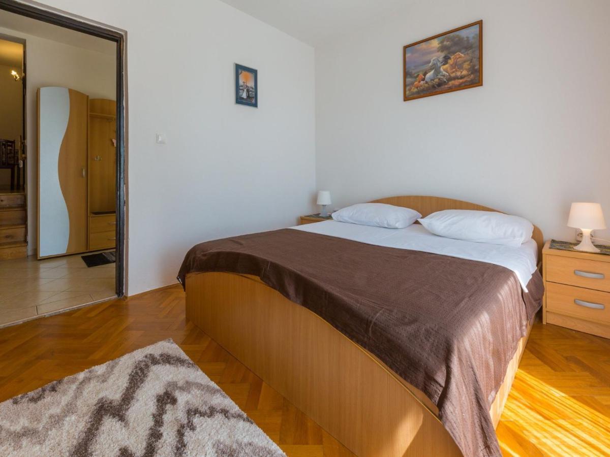 Apartments Adrasteja Dramalj Extérieur photo